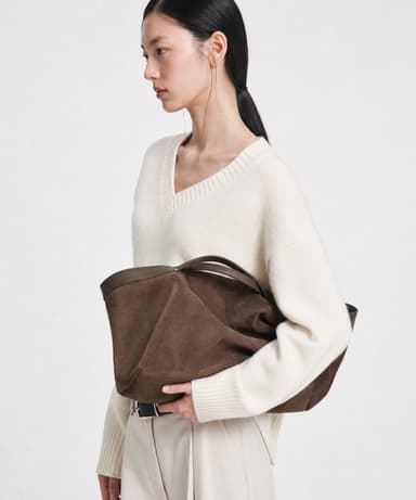 Square Wide Leather Tote Bag / SQUARE WIDE LEATHER TOTE BAG_2colors