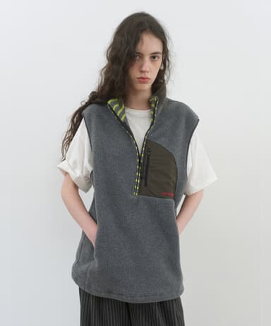 439. Fleece Vest_Grey