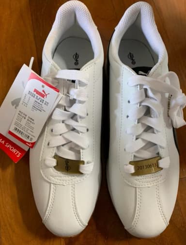 Bts X Puma brand new Bangtan Puma Turin sneakers 250mm with Bangtan photocard leaflet