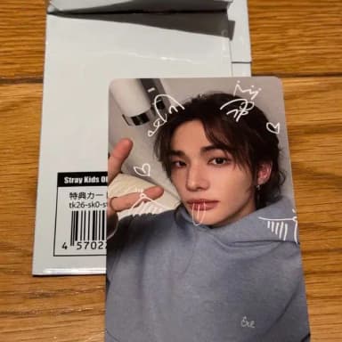 스키즈 스트레이키즈 현진 일본 런잇 만엔 포카