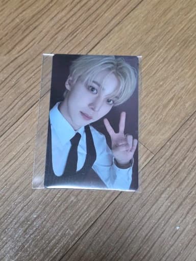 Ateez 8th Anniversary Pop Up Exhibition Blue Drift 50,000 KRW Purchase Amount Pre-order Benefit Poca Yunho Ateez Yunho