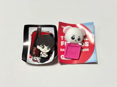 Keria Hiperf Metal Badge Pin Badge Gacha T-Shirt Gangnam Basecamp Seoul Sky Jamsil Lotte Tower T1 Keria