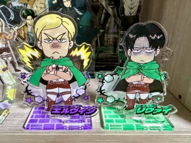 Attack on Titan Acrylic Stand Eren, Levi (Dotabata)