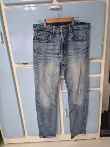 Levi's 502 Damaged Wash Denim Jeans W32 L32