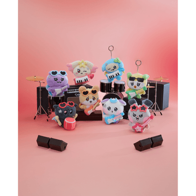 ATZ_26 LON_Doll Keyring_Rockstar