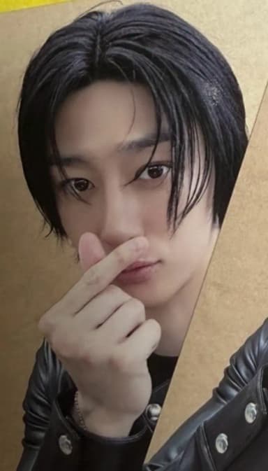MONSTA X Hyungwon broadcast photocard